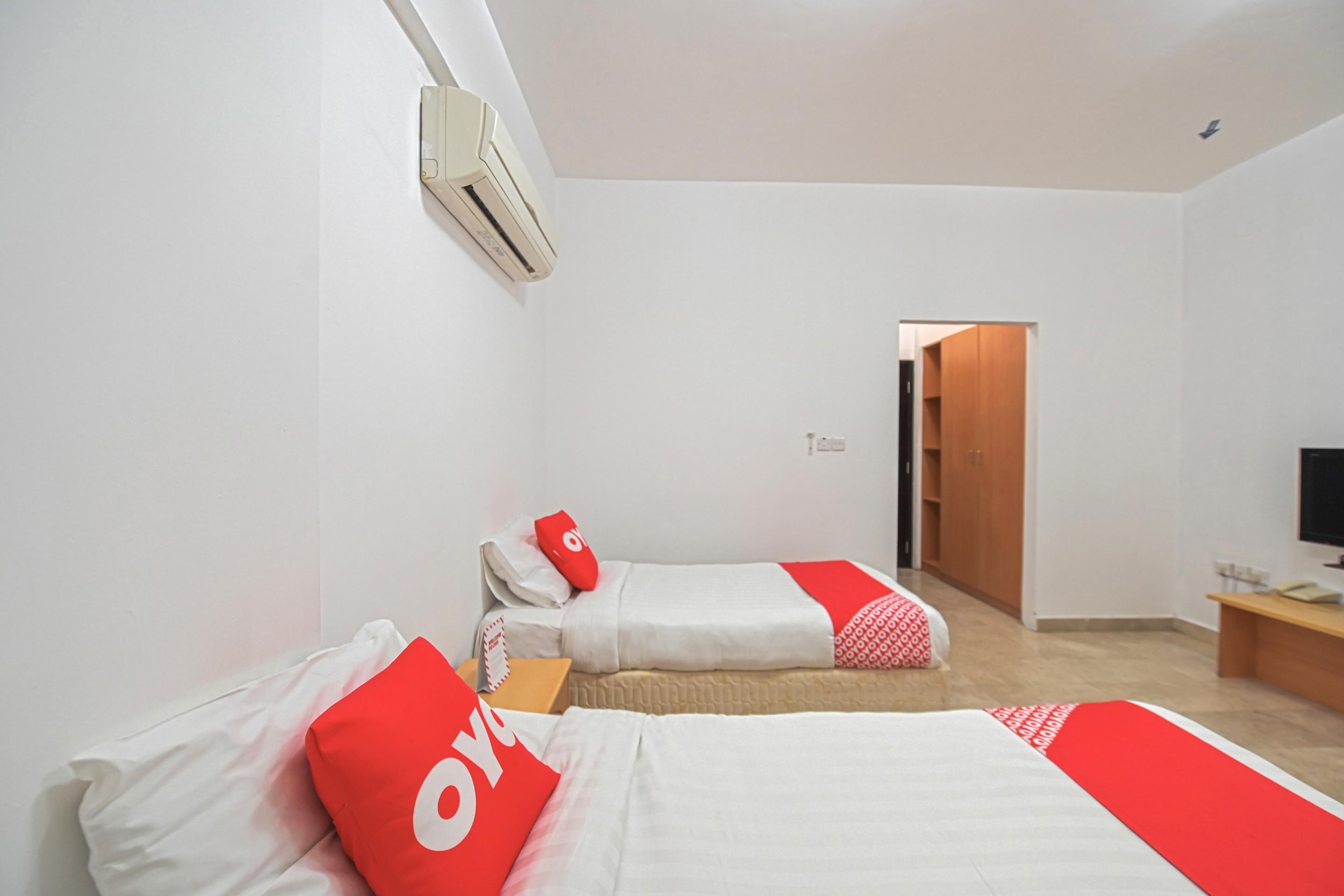 Majestic Hotel Wadi Kabir Exterior photo